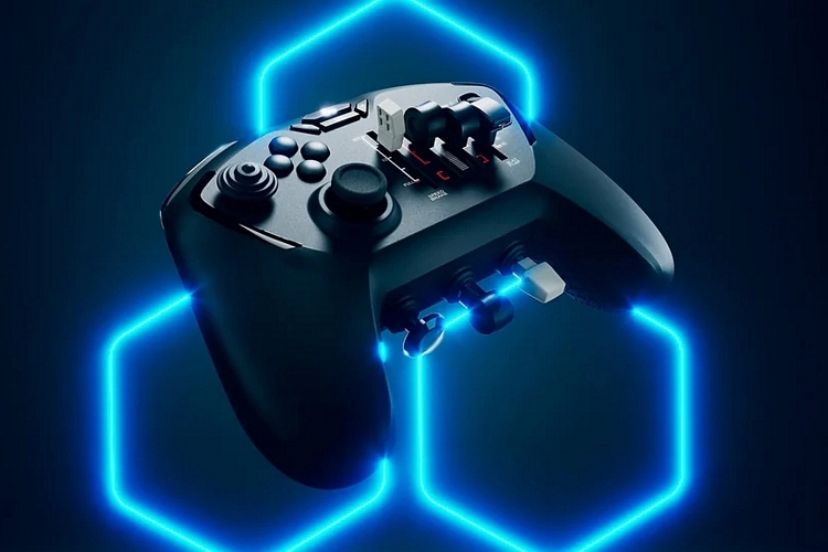 Echoes in Aviation: Controller